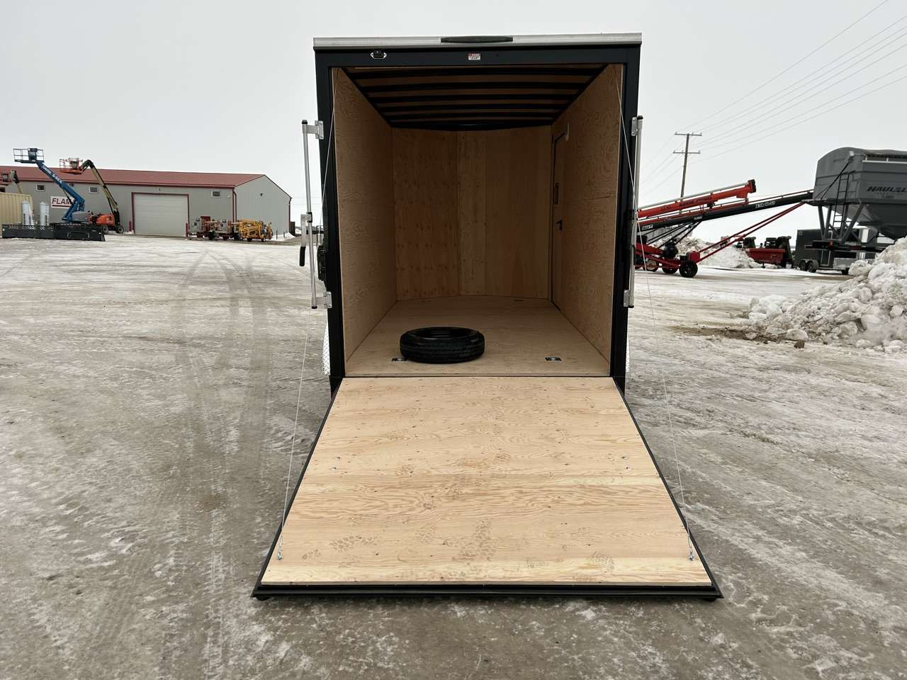 2026 Royal LCH 7' x 14' + V-Nose Cargo Trailer