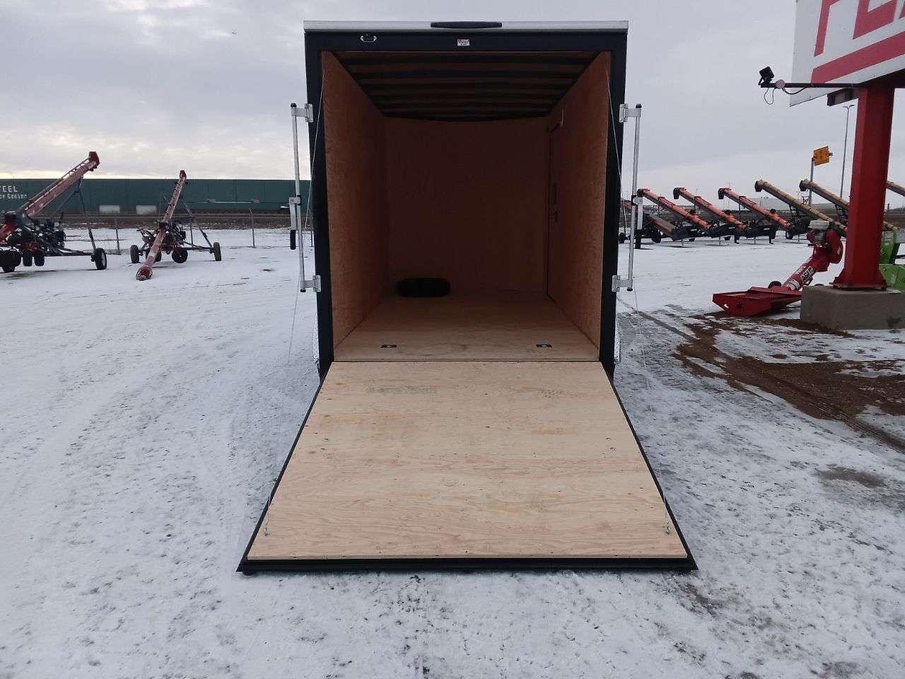 2026 Royal LCH 7' x 14' + V-Nose Cargo Trailer