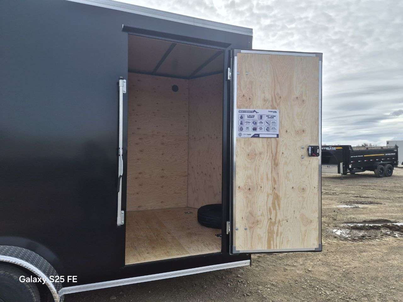 2026 Royal LCH 7' x 14' + V-Nose Cargo Trailer
