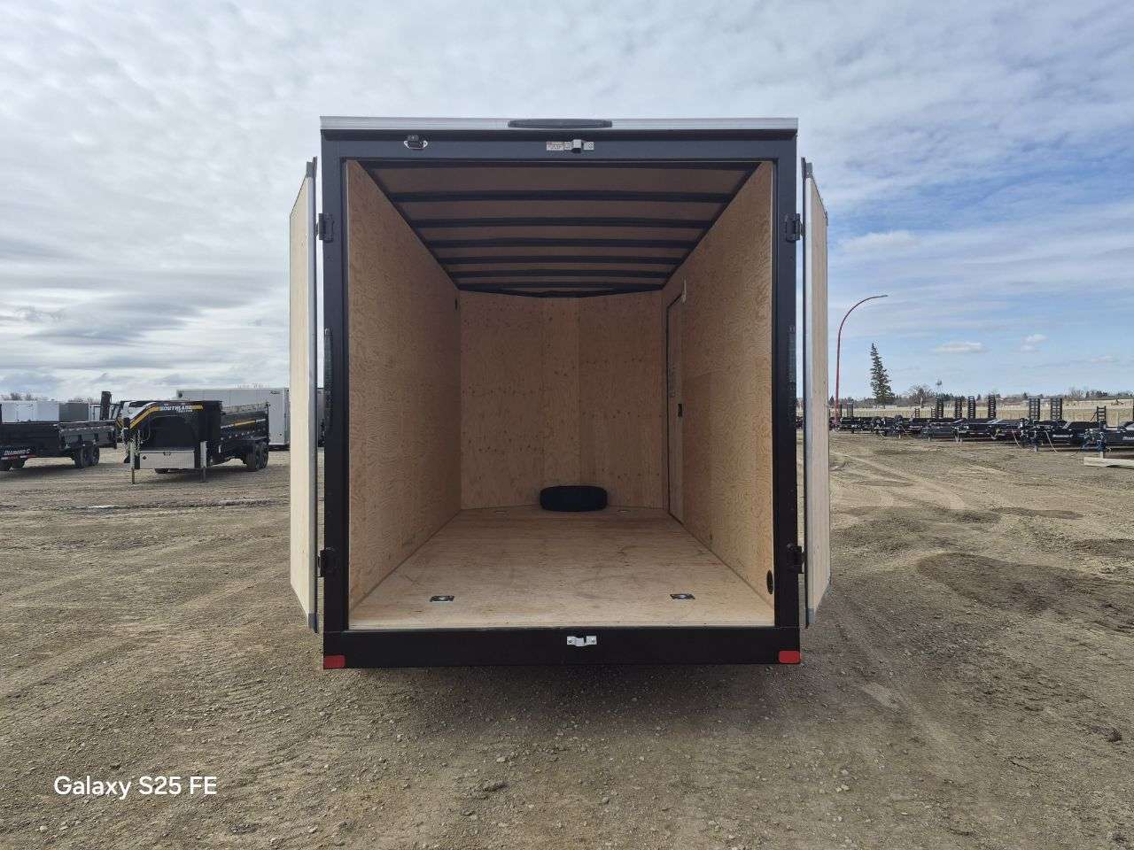 2026 Royal LCH 7' x 14' + V-Nose Cargo Trailer