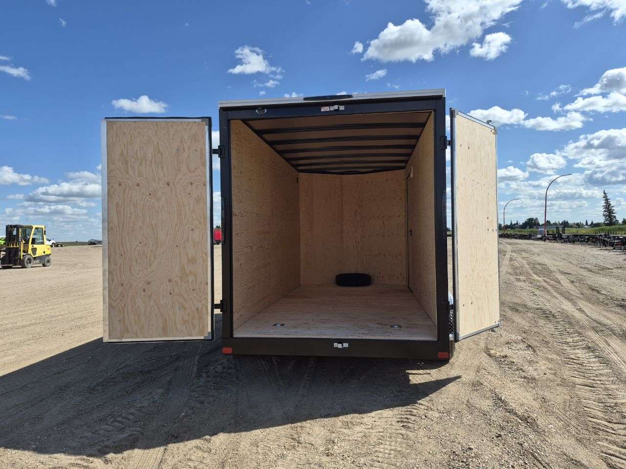 2026 Royal LCH 7' x 14' + V-Nose Cargo Trailer