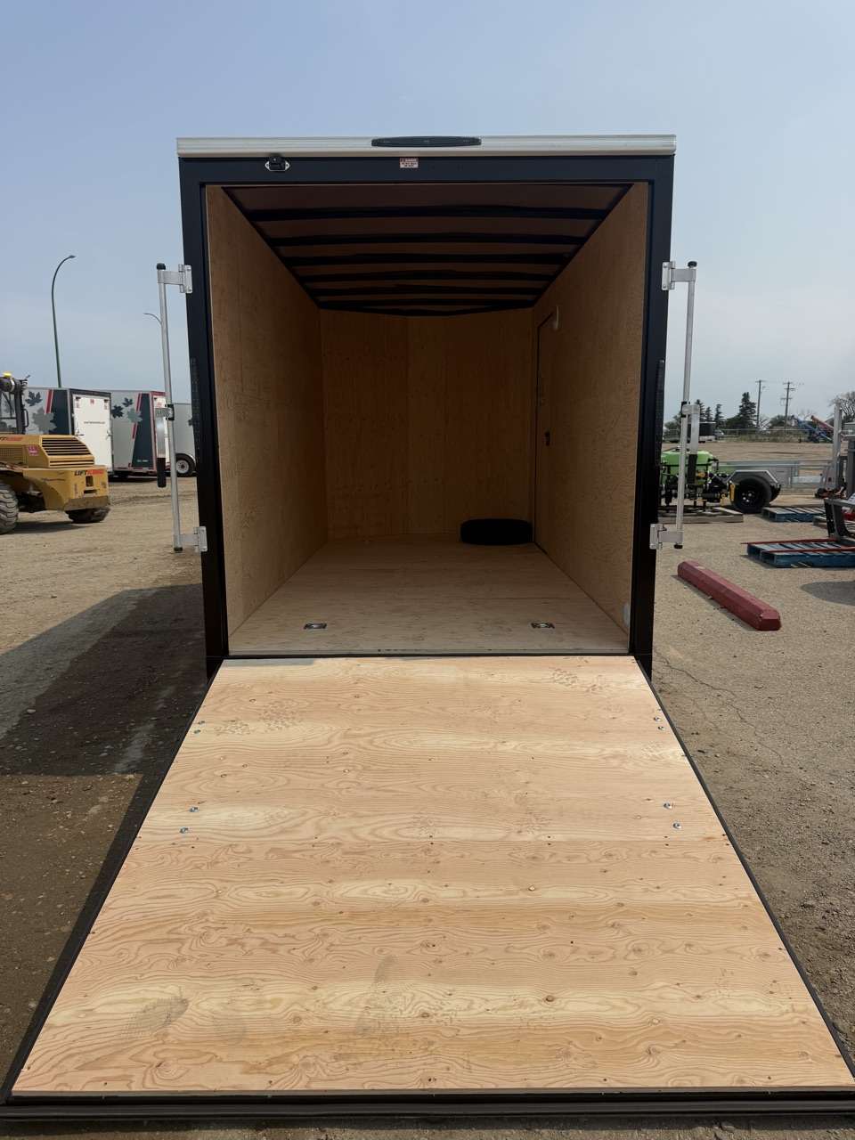 2026 Royal LCH 7' x 14' + V-Nose Cargo Trailer