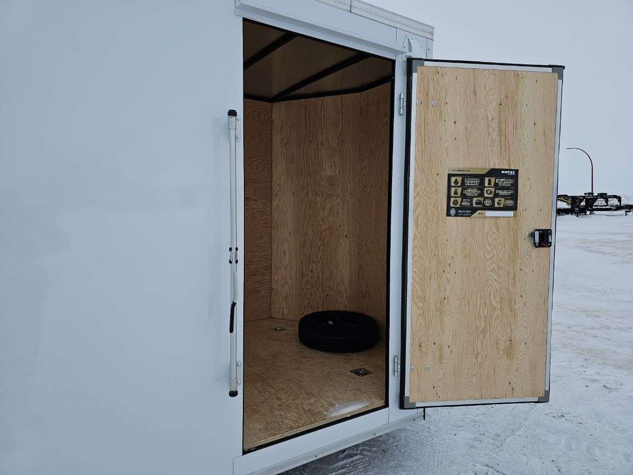 2026 Royal LCH 7' x 16' + V-Nose Cargo Trailer