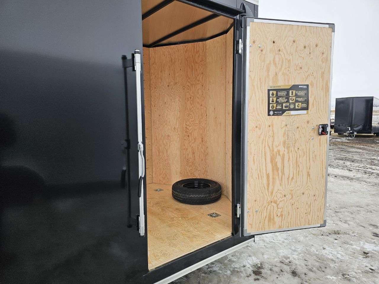 2026 Royal LCH 7' x 16' + V-Nose Cargo Trailer