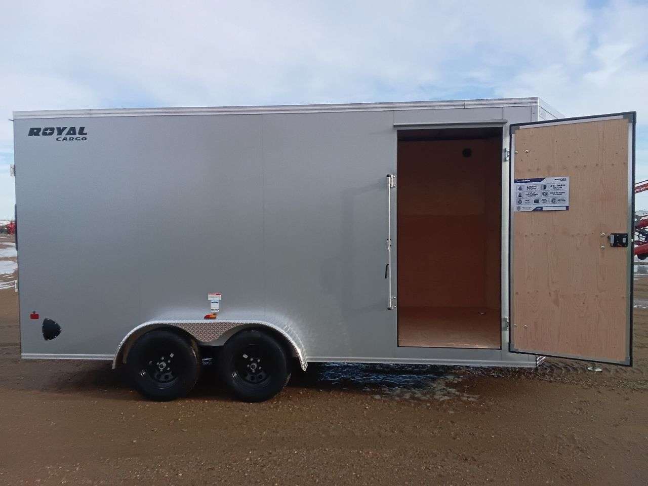 2026 Royal LCH 7' x 16' + V-Nose Cargo Trailer