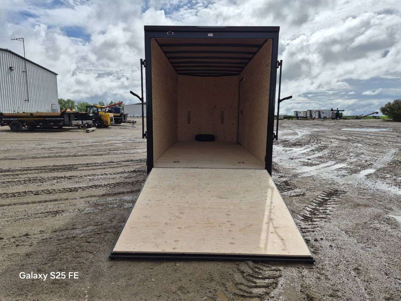 2026 Royal LCH 7' x 16' + V-Nose Cargo Trailer