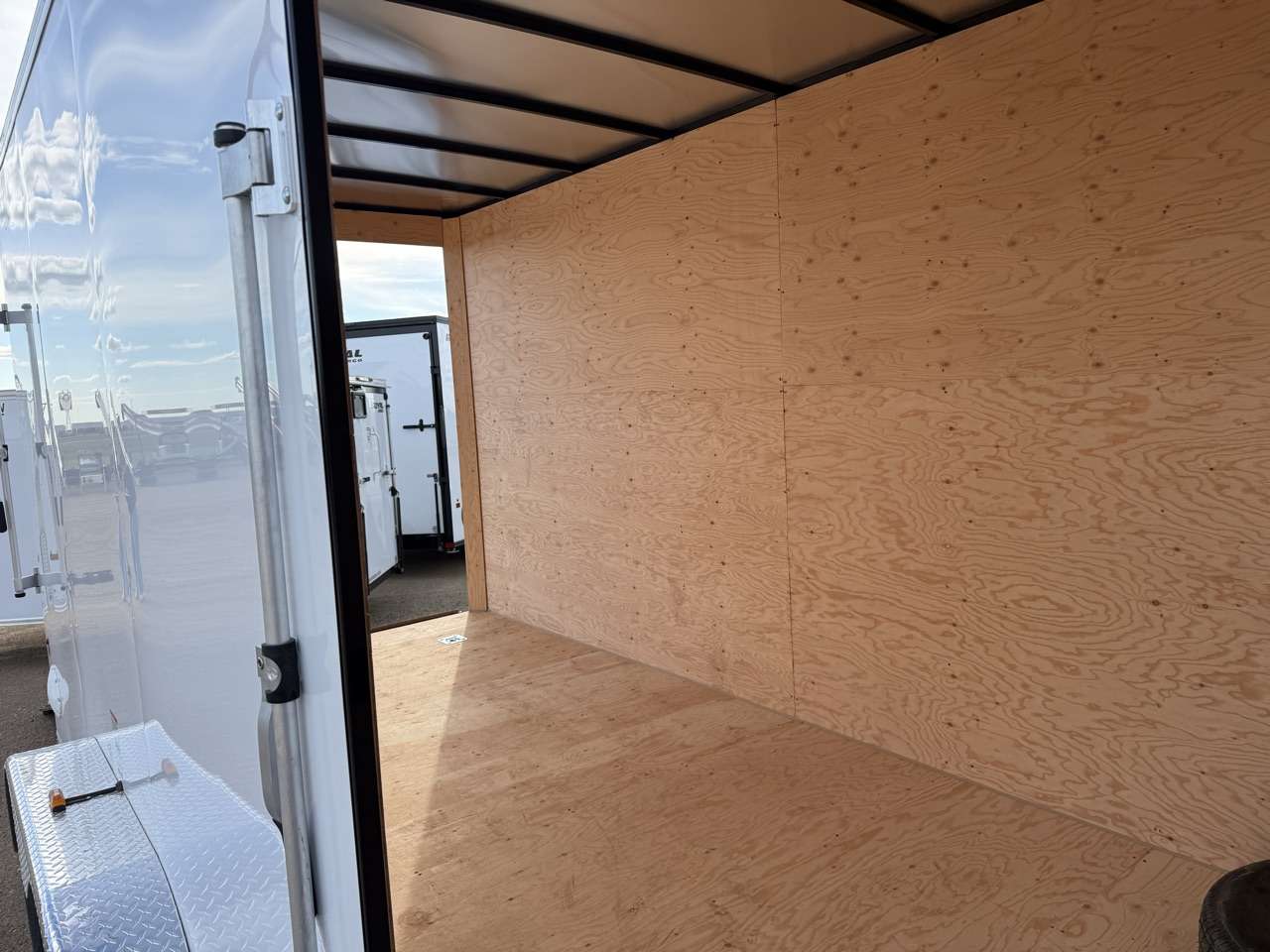 2026 Royal LCH 7' x 16' + V-Nose Cargo Trailer