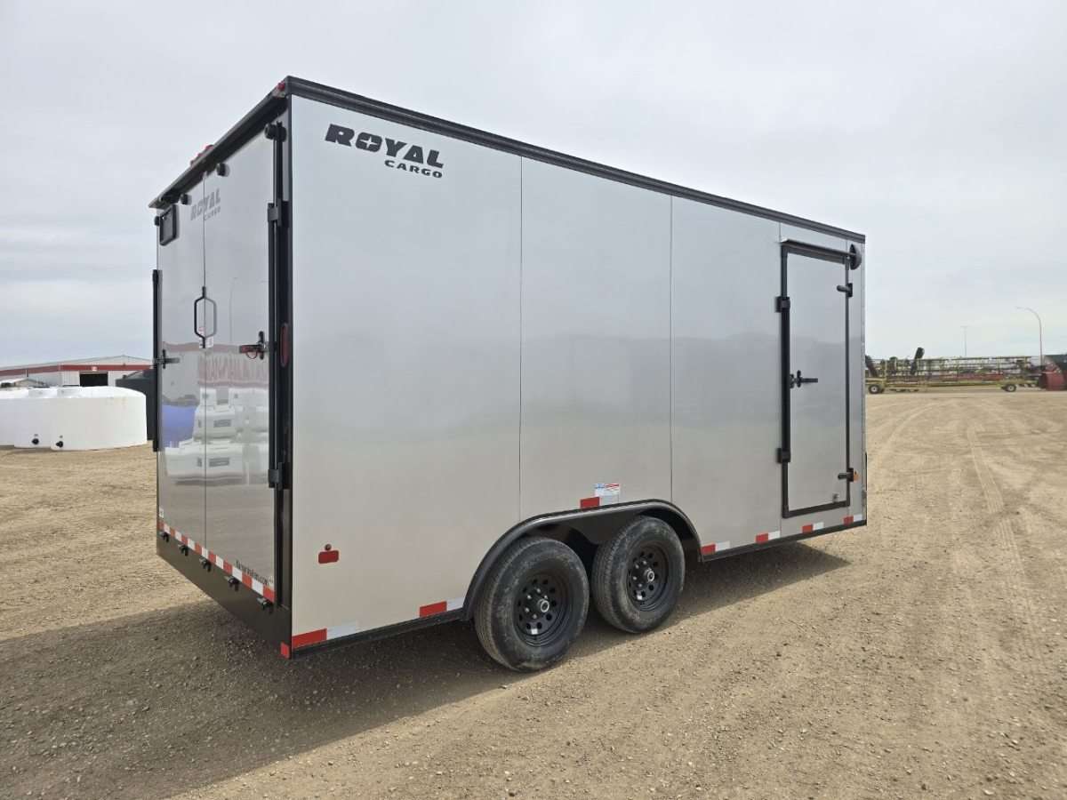 2026 Royal LCH 8'6" x 16' + V-Nose Cargo