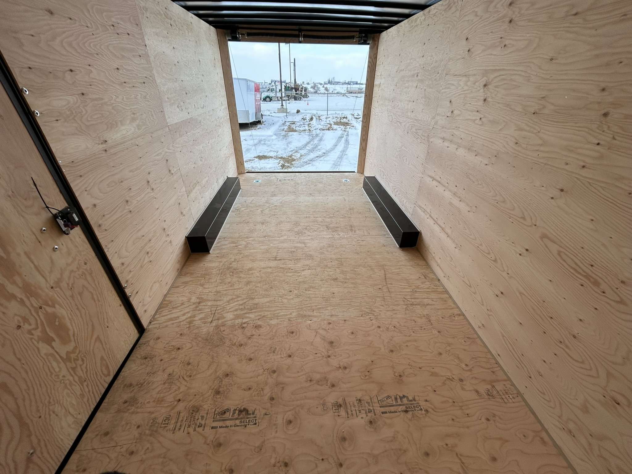 2026 Royal LCH 8'6" x 16' + V-Nose Cargo Trailer