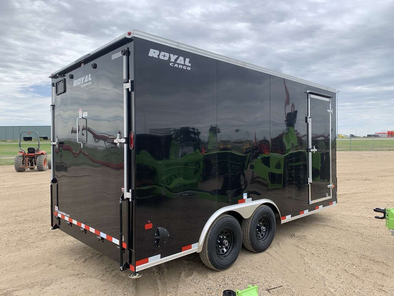 2026 Royal LCH 8'6" x 16' + V-Nose Cargo Trailer