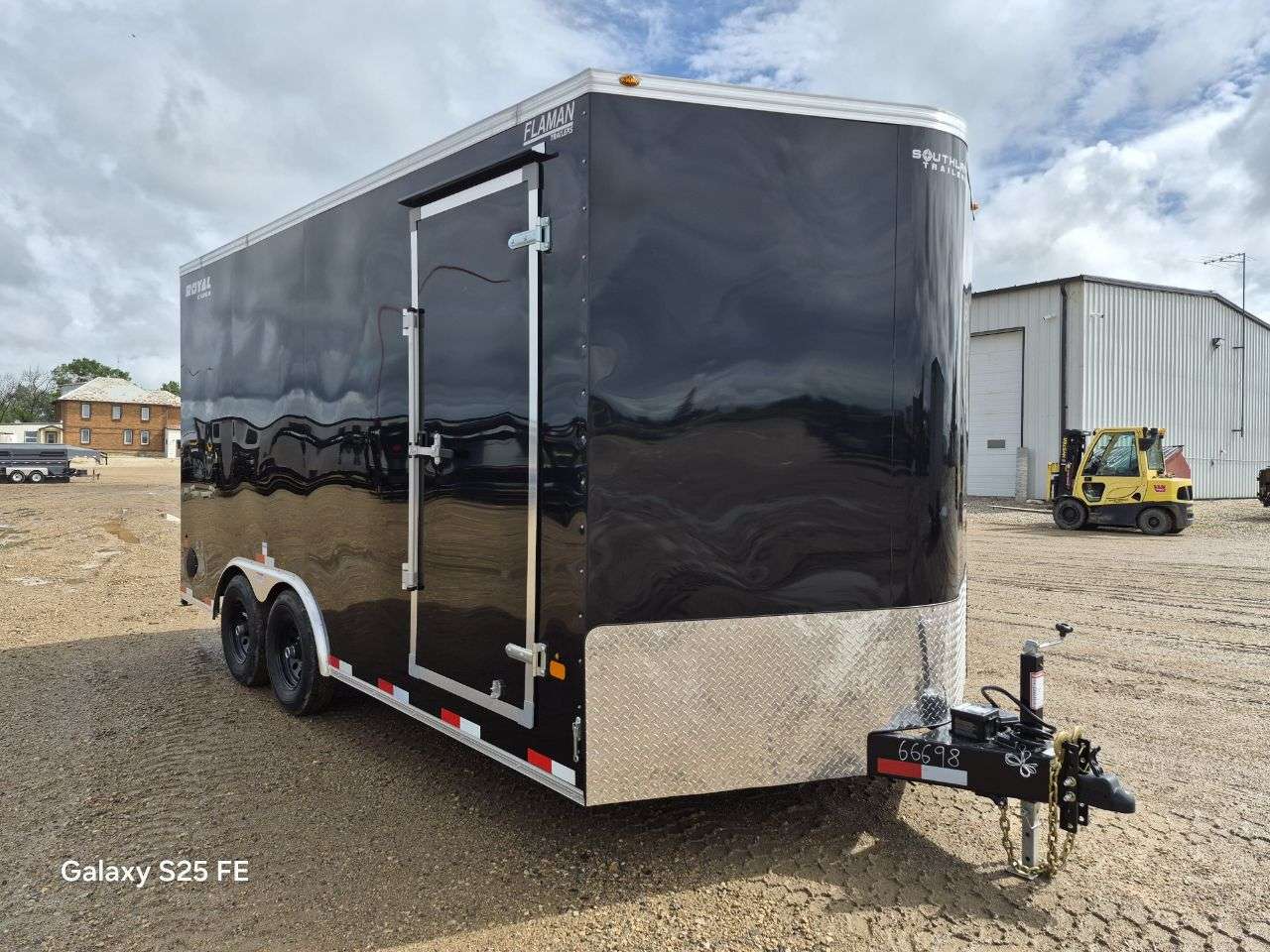 2026 Royal LCH 8'6" x 16' + V-Nose Cargo Trailer