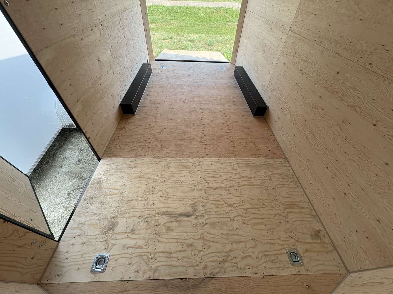 2026 Royal LCH 8'6" x 16' + V-Nose Cargo Trailer