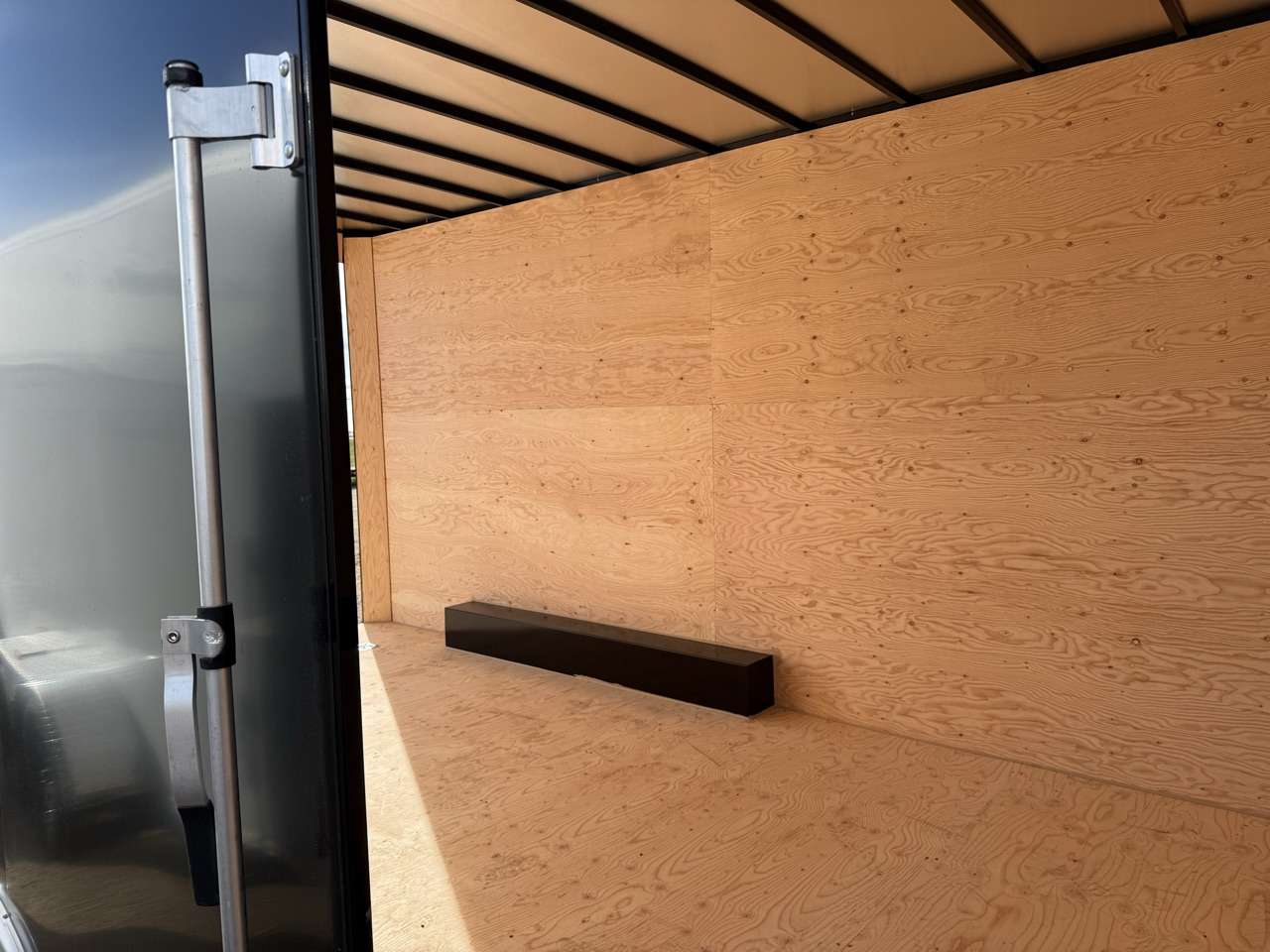 2026 Royal LCH 8'6" x 16' + V-Nose Cargo Trailer