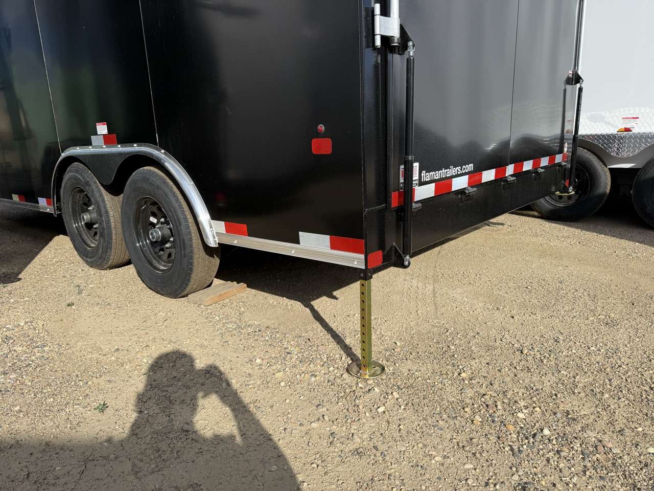 2026 Royal LCH 8'6" x 16' + V-Nose Cargo Trailer