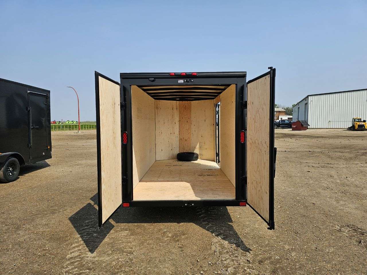 2026 Royal LCHY 6' x 12' + V-Nose Cargo