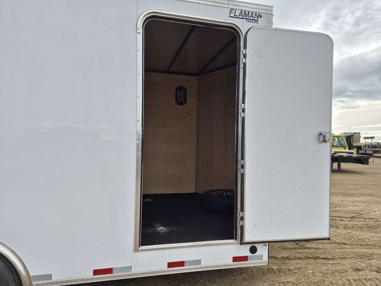 2026 Royal XRCH 8'6" x 16' + V-Nose Cargo Trailer