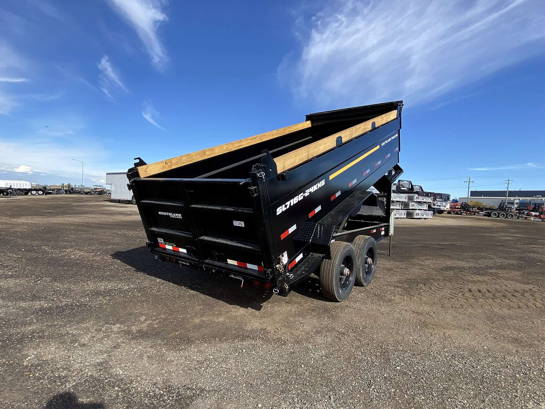 2026 Southland 16' Gooseneck Dump Trailer