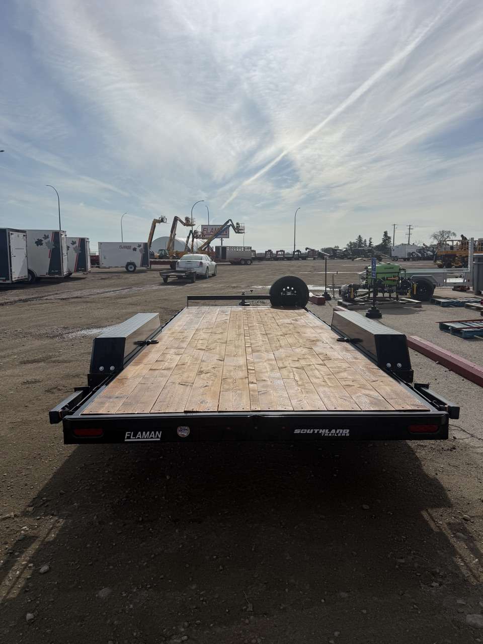 2026 Southland 18' Flat Deck Tandem 5.2K Trailer