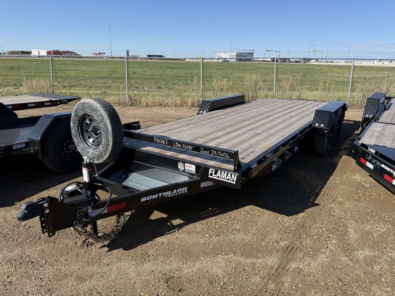 2026 Southland 20'+2' Beavertail Flat Deck Tandem 7K Trailer