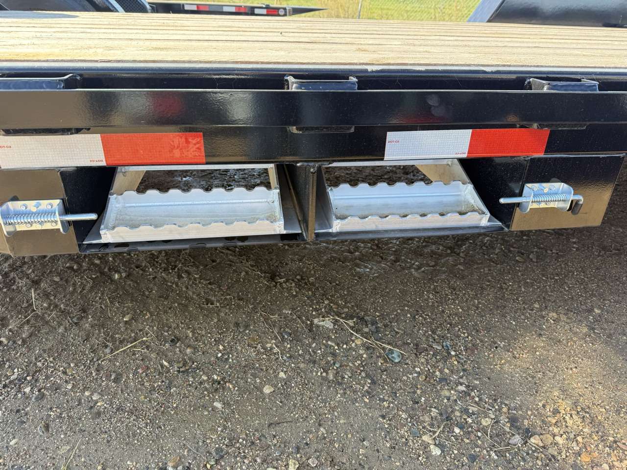 2026 Southland 20'+2' Beavertail Flat Deck Tandem 7K Trailer