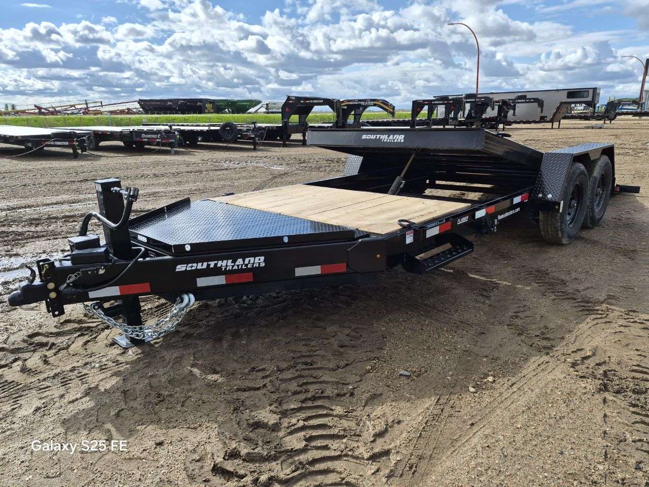 2026 Southland 20' (4' + 16') Partial Tilt Tandem 8K Trailer
