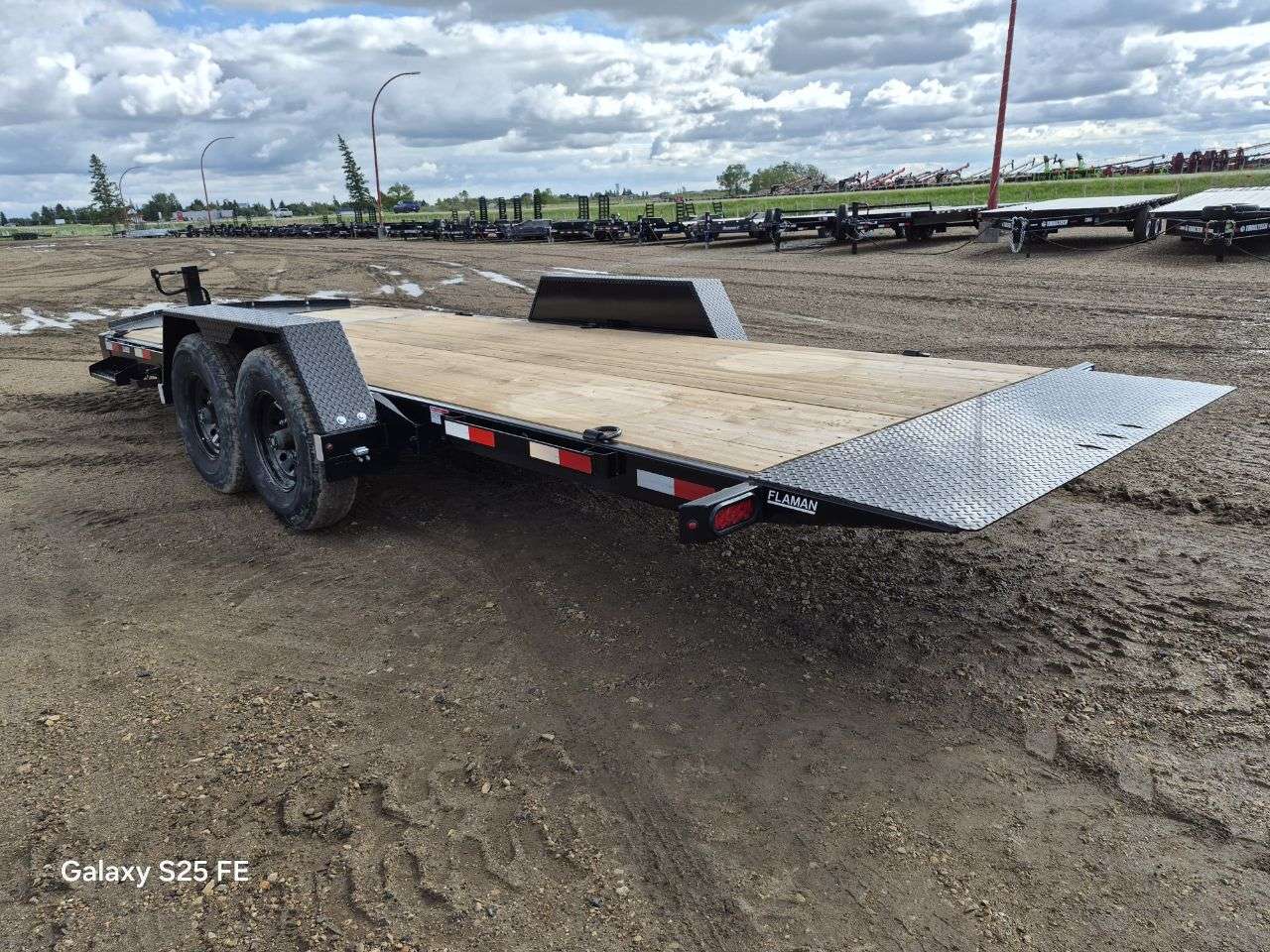 2026 Southland 20' (4' + 16') Partial Tilt Tandem 8K Trailer