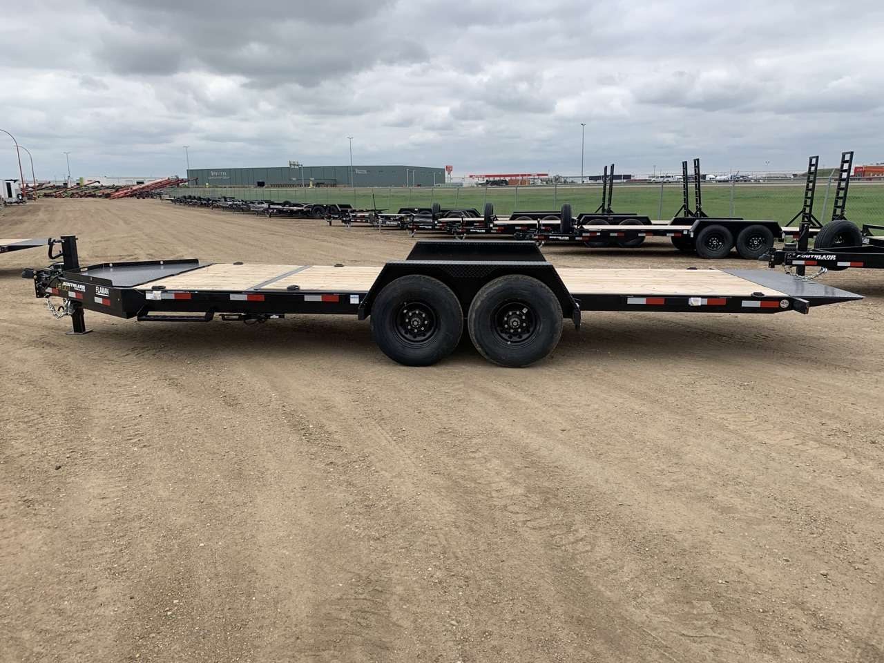 2026 Southland 20' (4'S + 16' T) Partial Tilt 8K Trailer