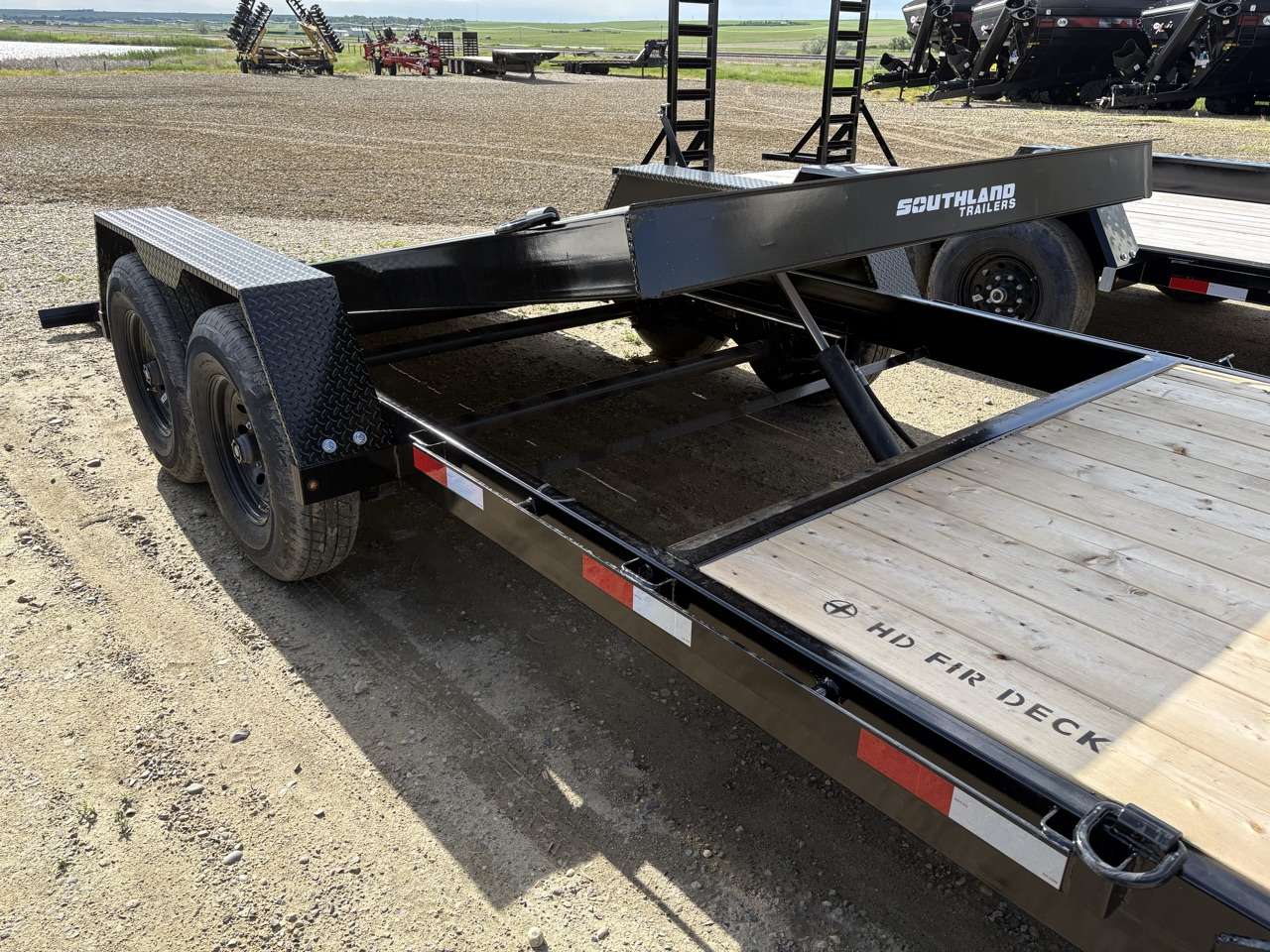 2026 Southland 20' (4'S+16'T) Partial Tilt Tandem 8K Trailer