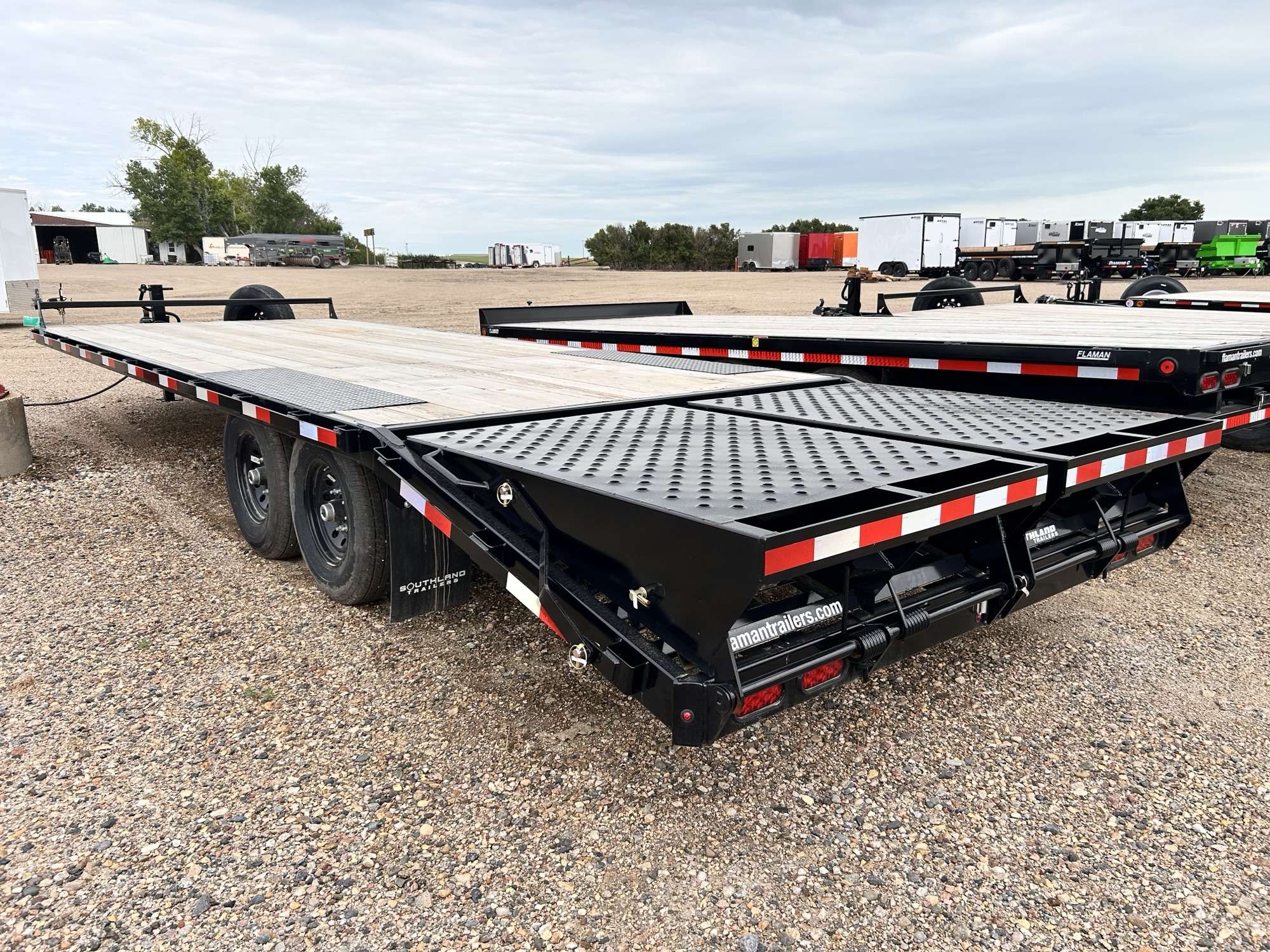 2026 Southland 20' + 5' BT Deckover Tandem 7K Trailer