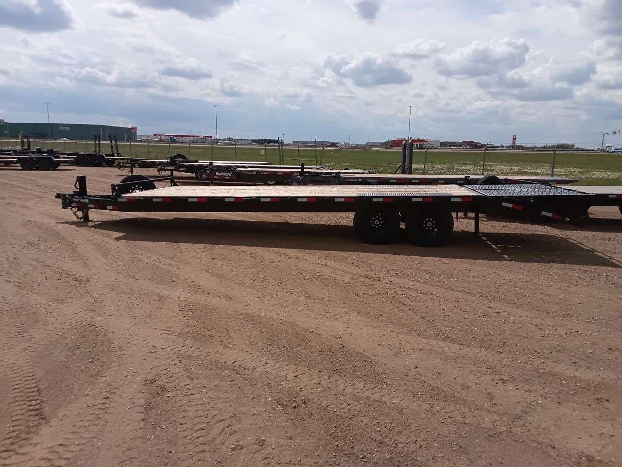 2026 Southland 20' + 5' BT Deckover Tandem 7K Trailer