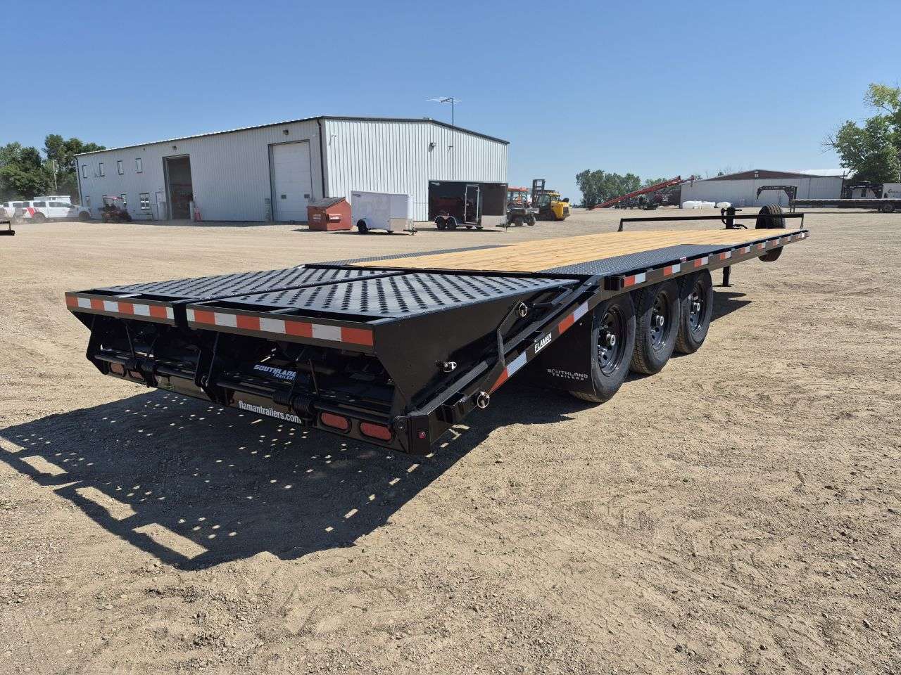 2026 Southland 20' + 5' BT Deckover Triple 7K Trailer