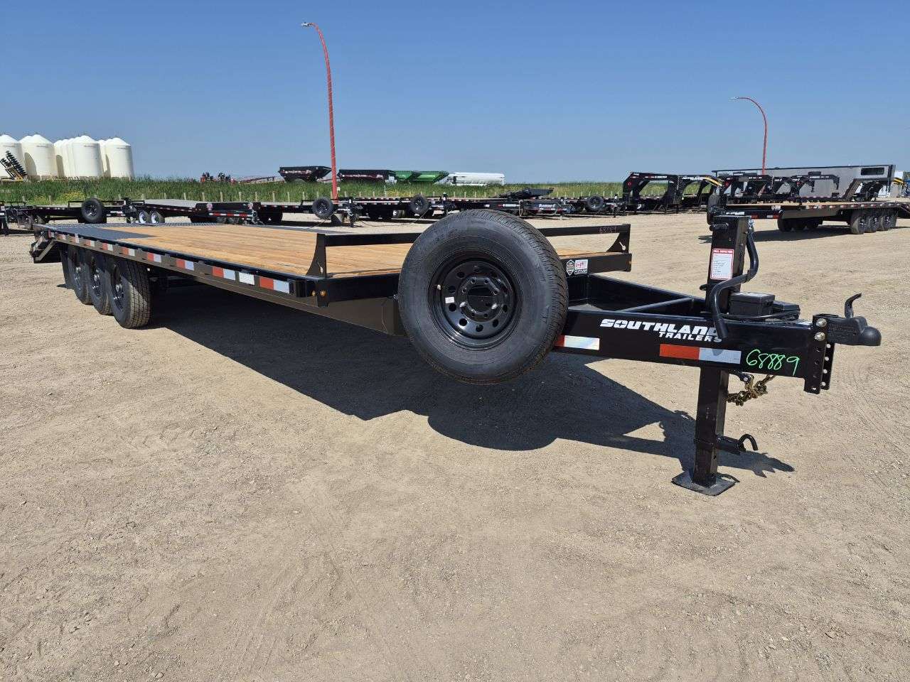 2026 Southland 20' + 5' BT Deckover Triple 7K Trailer