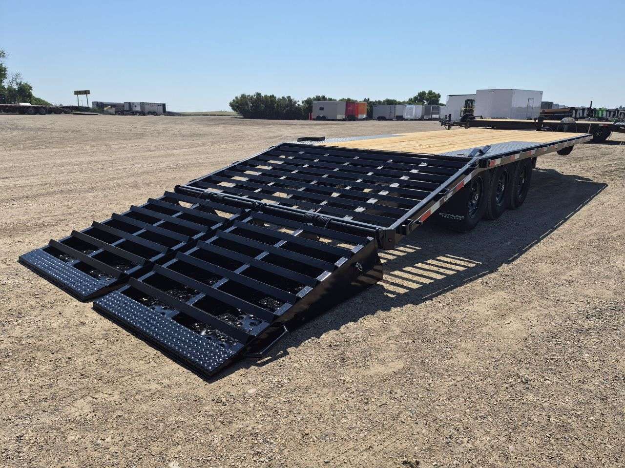 2026 Southland 20' + 5' BT Deckover Triple 7K Trailer