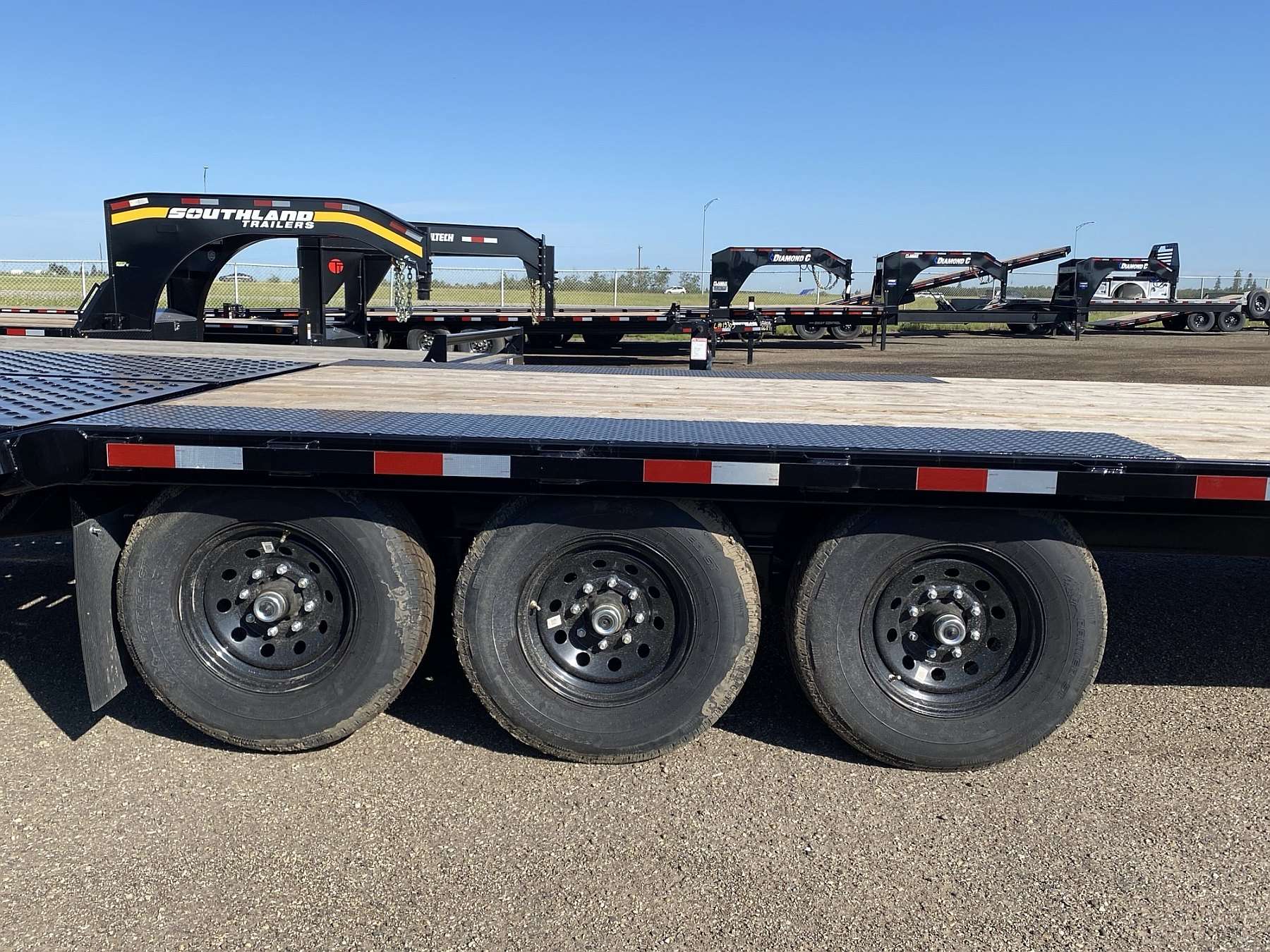 2026 Southland 20'+5' Tri-Axle Highboy Trailer