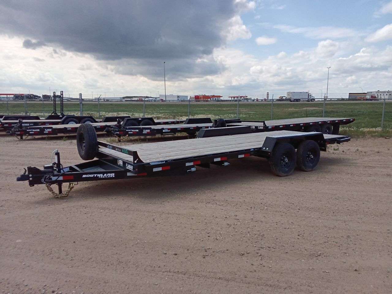 2026 Southland 20' Flat Deck Tandem 5.2K Trailer