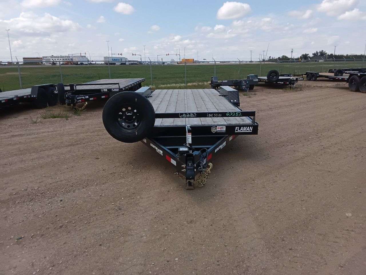2026 Southland 20' Flat Deck Tandem 5.2K Trailer