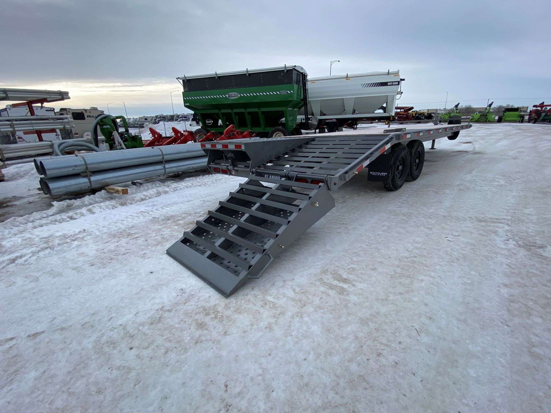 2026 Southland 20' Highboy Trailer w/ Beavertail