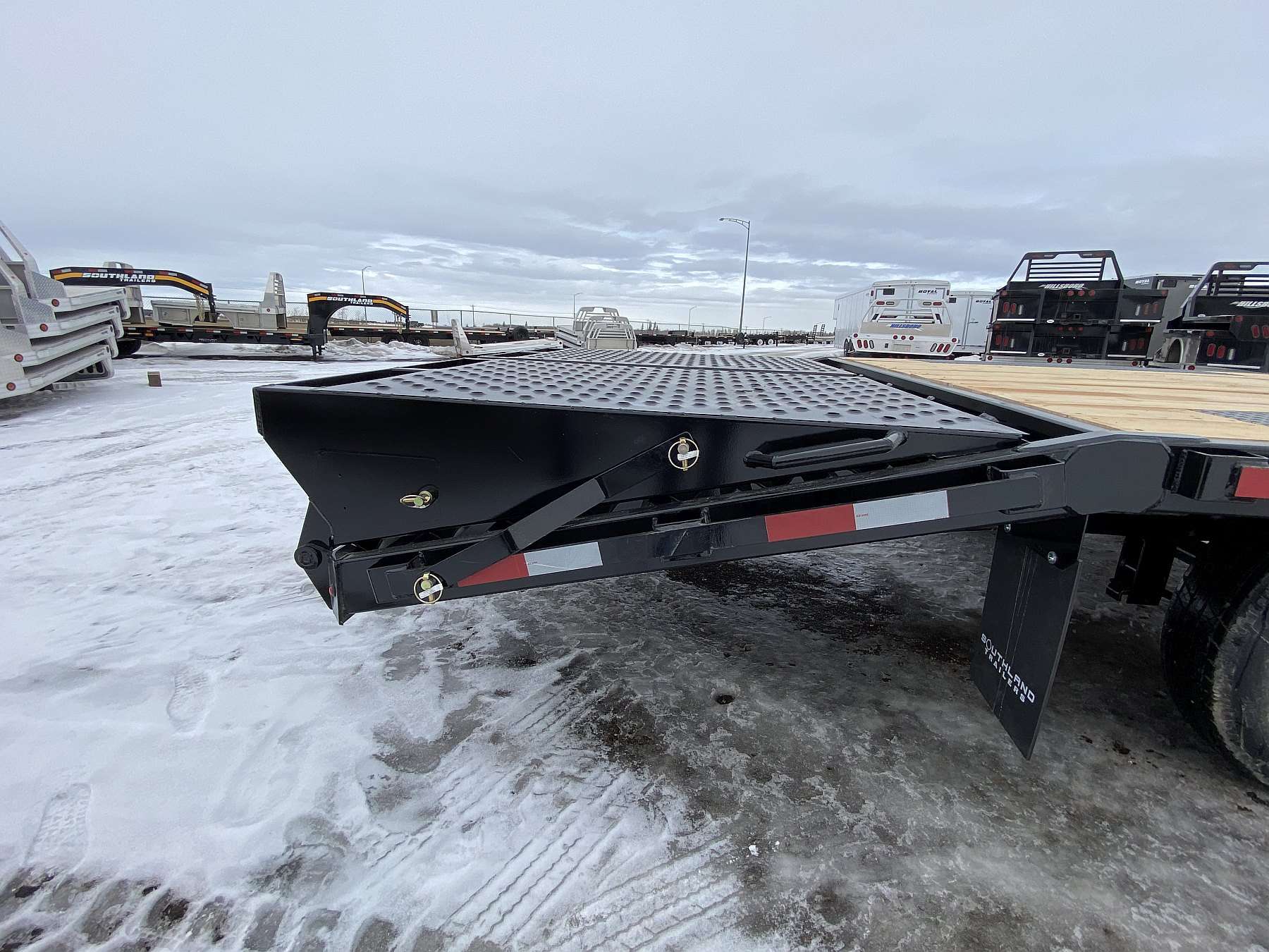 2026 Southland 20' Highboy Trailer w/ Beavertail