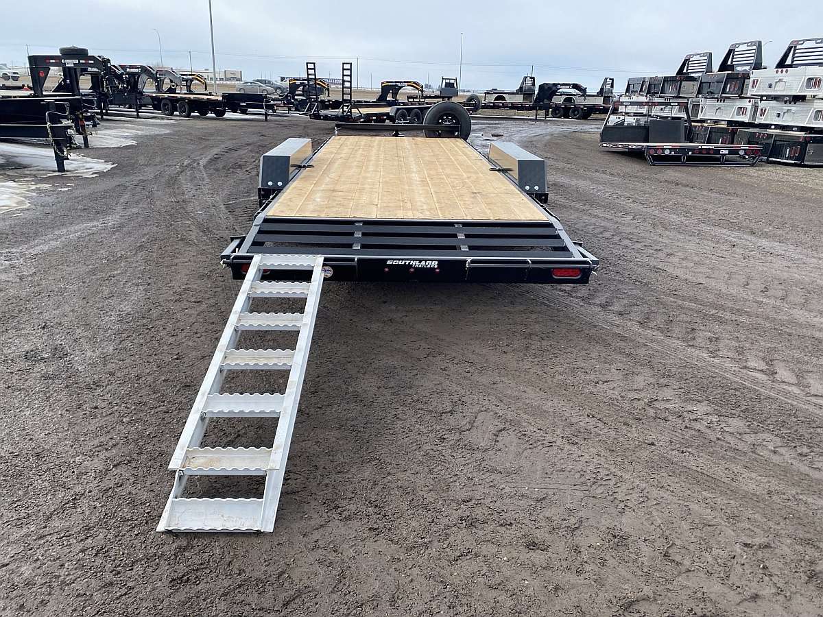 2026 Southland 20' Lowboy Trailer w/ Beavertail