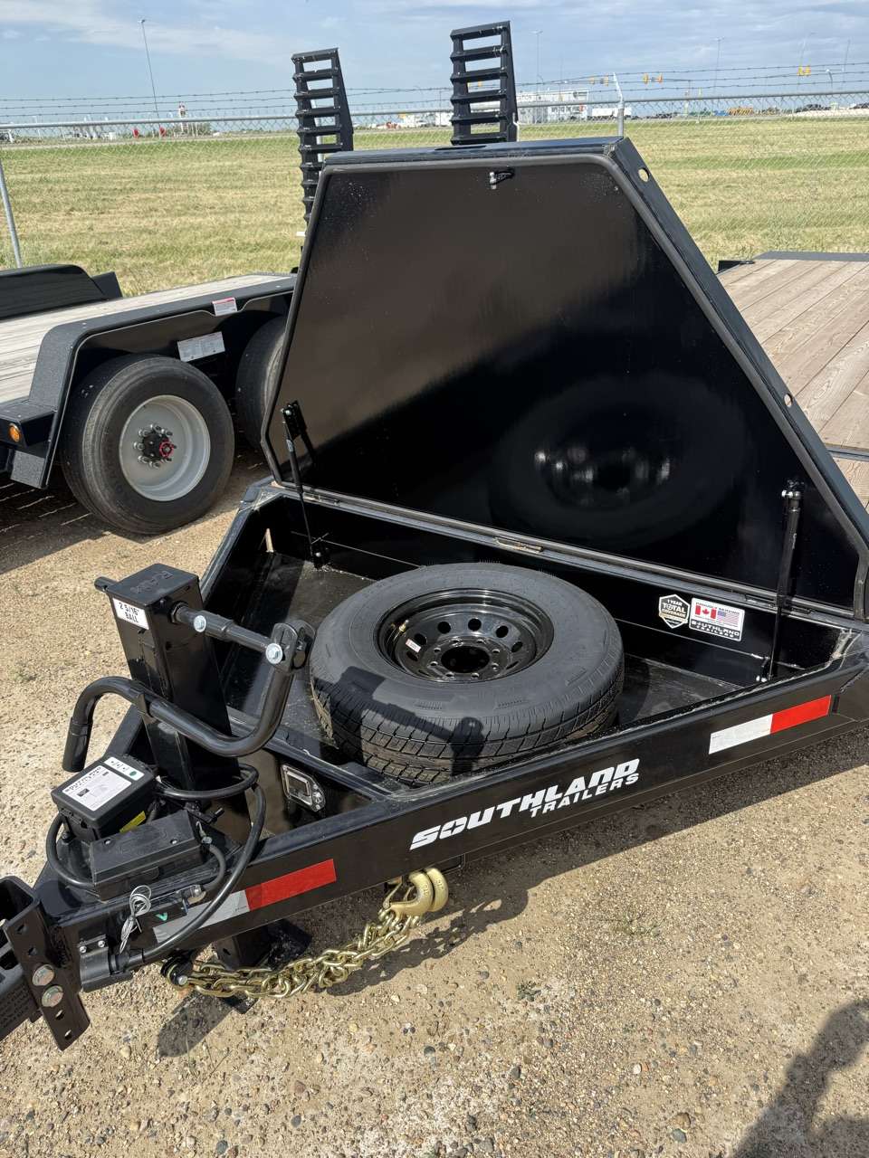 2026 Southland 22' (6' + 16') Partial Tilt Tandem 7K Trailer