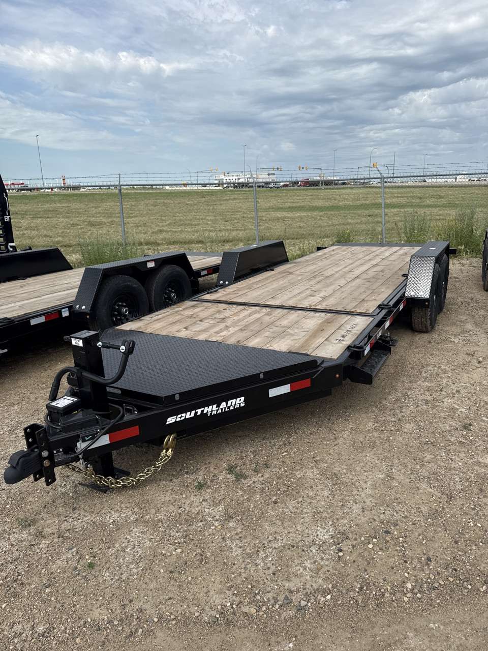 2026 Southland 22' (6' + 16') Partial Tilt Tandem 7K Trailer