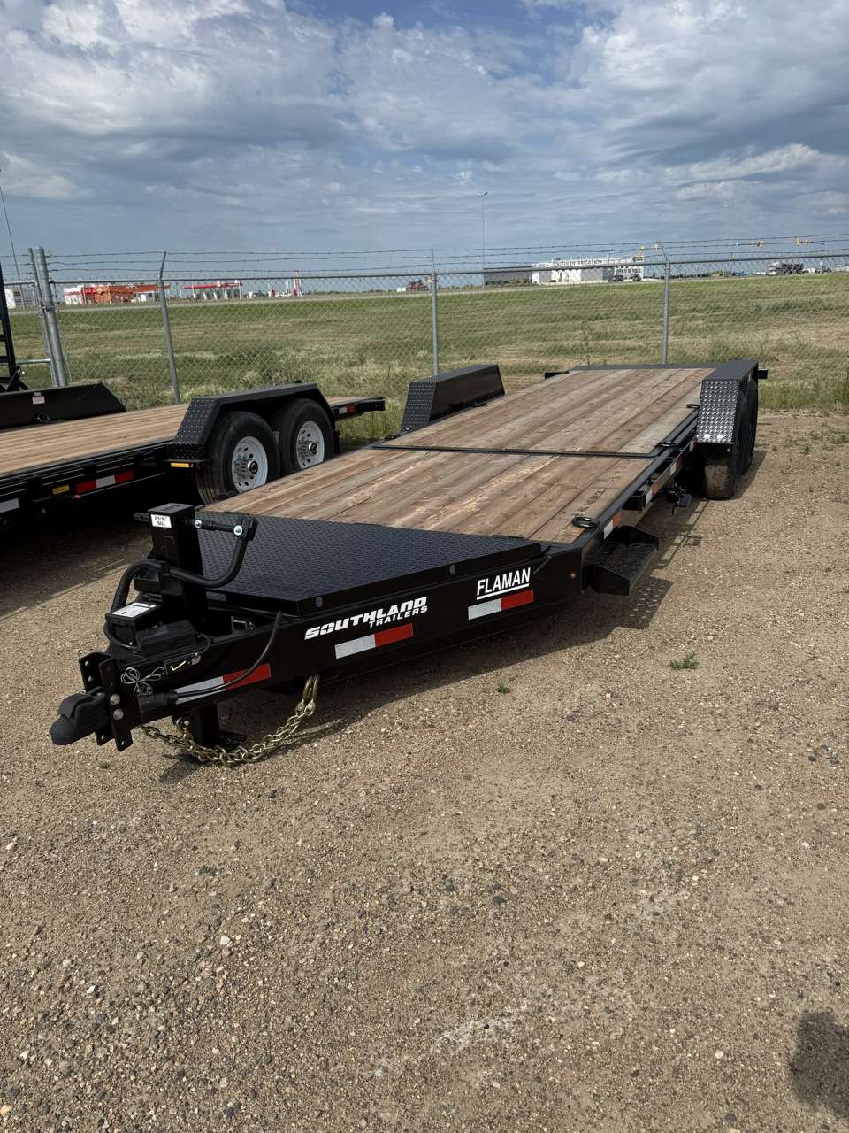 2026 Southland 22' (6' + 16') Partial Tilt Tandem 8K Trailer