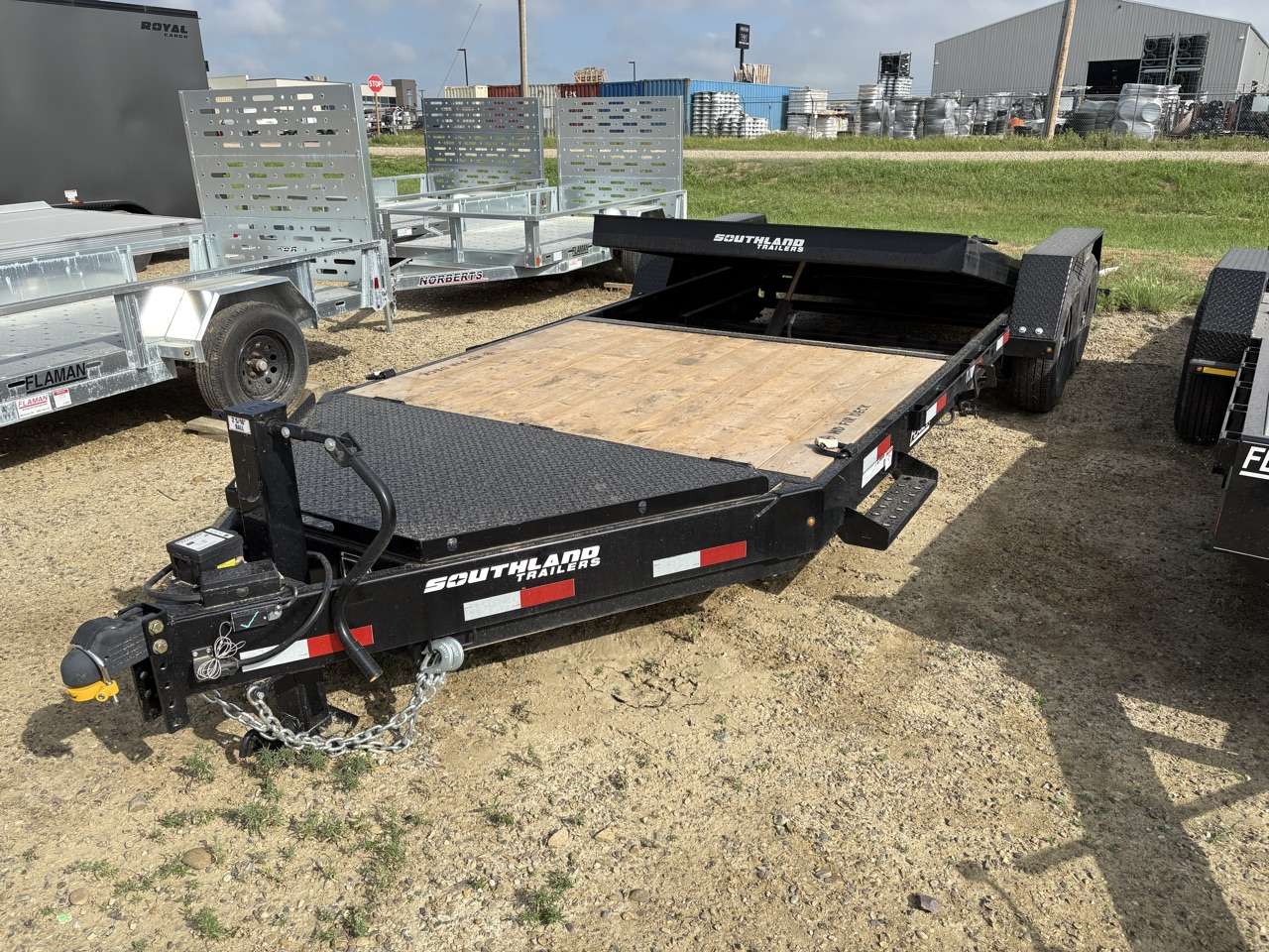 2026 Southland 22' (6' + 16') Partial Tilt Tandem 8K Trailer
