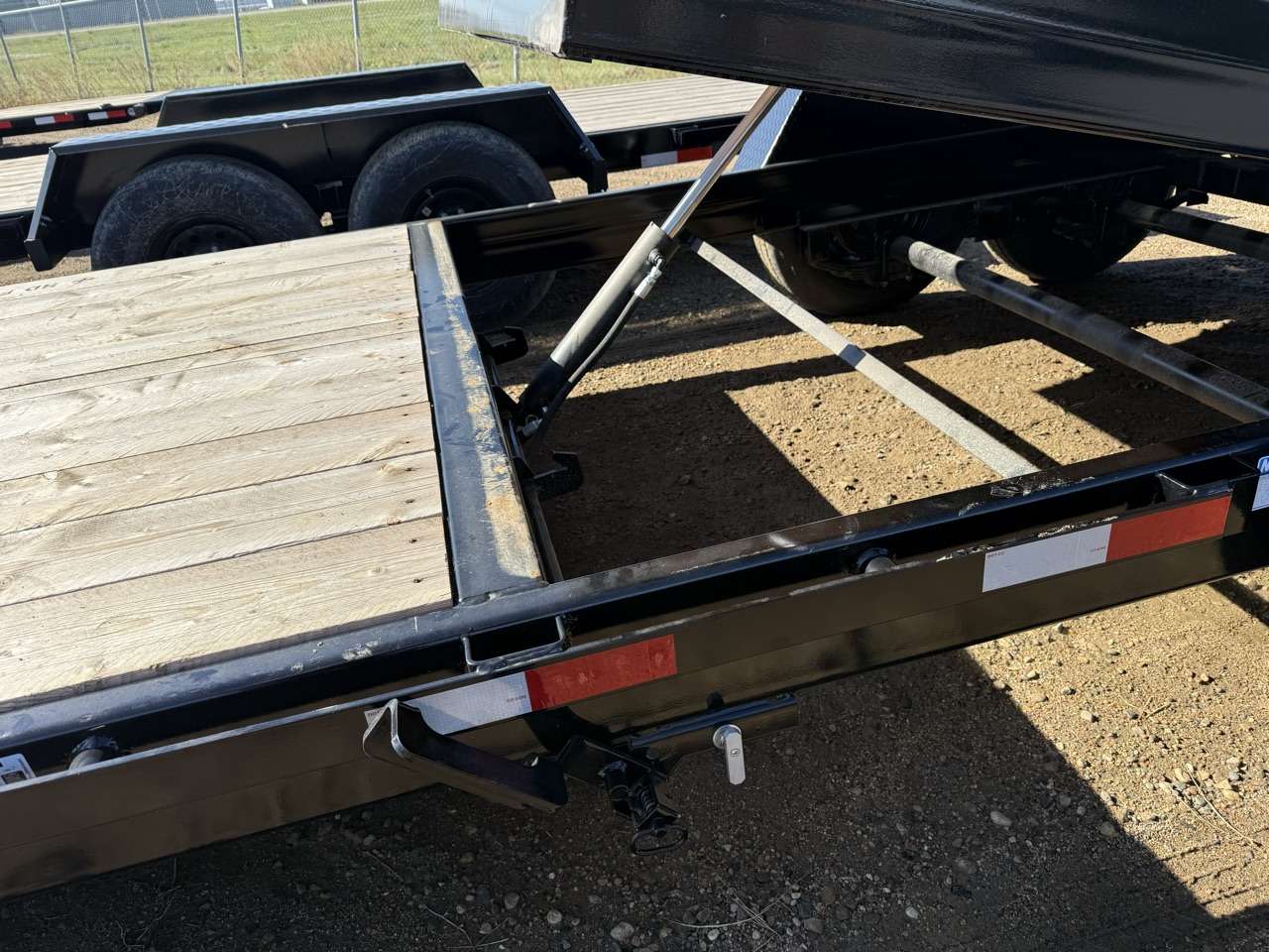 2026 Southland 22' (6' + 16') Partial Tilt Tandem 8K Trailer