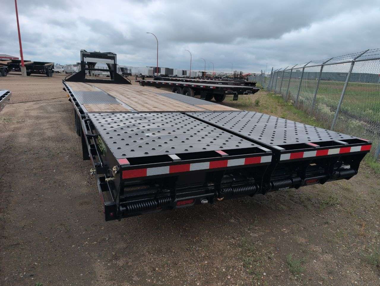 2026 Southland 24' + 6' BT GN Flat Deck Tandem 10K Trailer