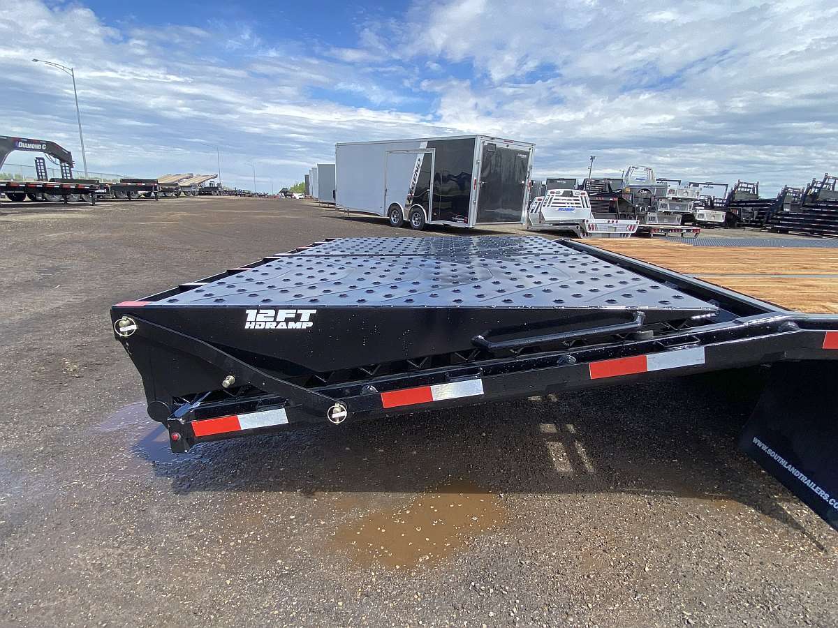2026 Southland 24'+6' Gooseneck Trailer w/ 10K Axles