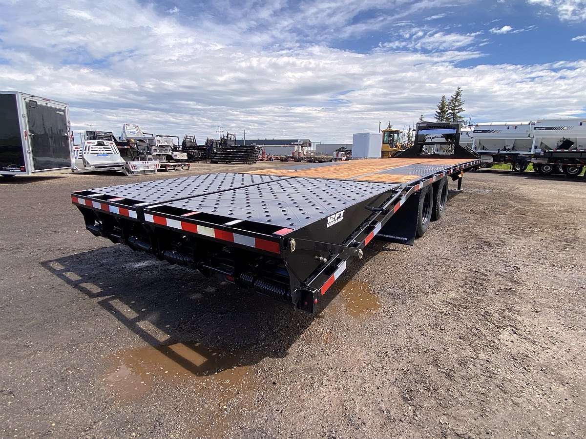 2026 Southland 24'+6' Gooseneck Trailer w/ 10K Axles