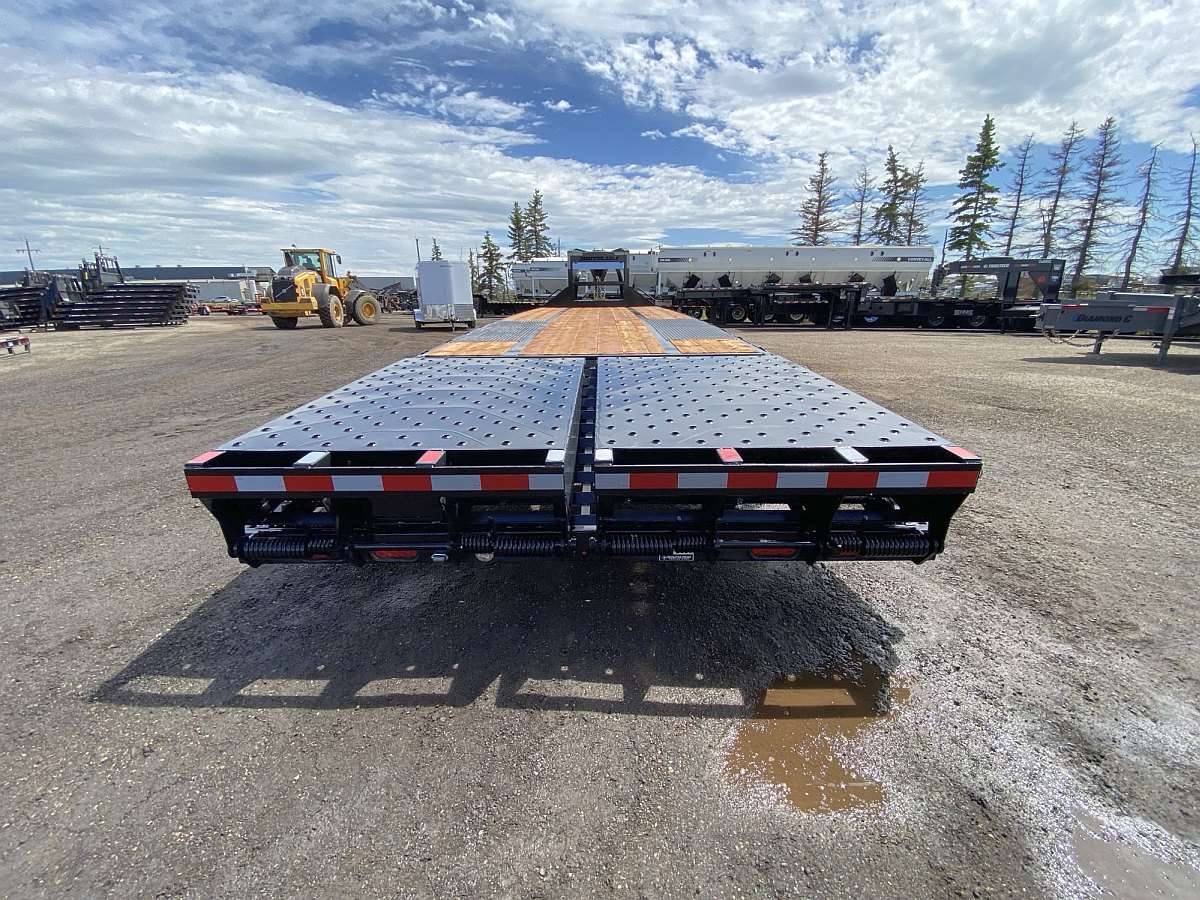 2026 Southland 24'+6' Gooseneck Trailer w/ 10K Axles