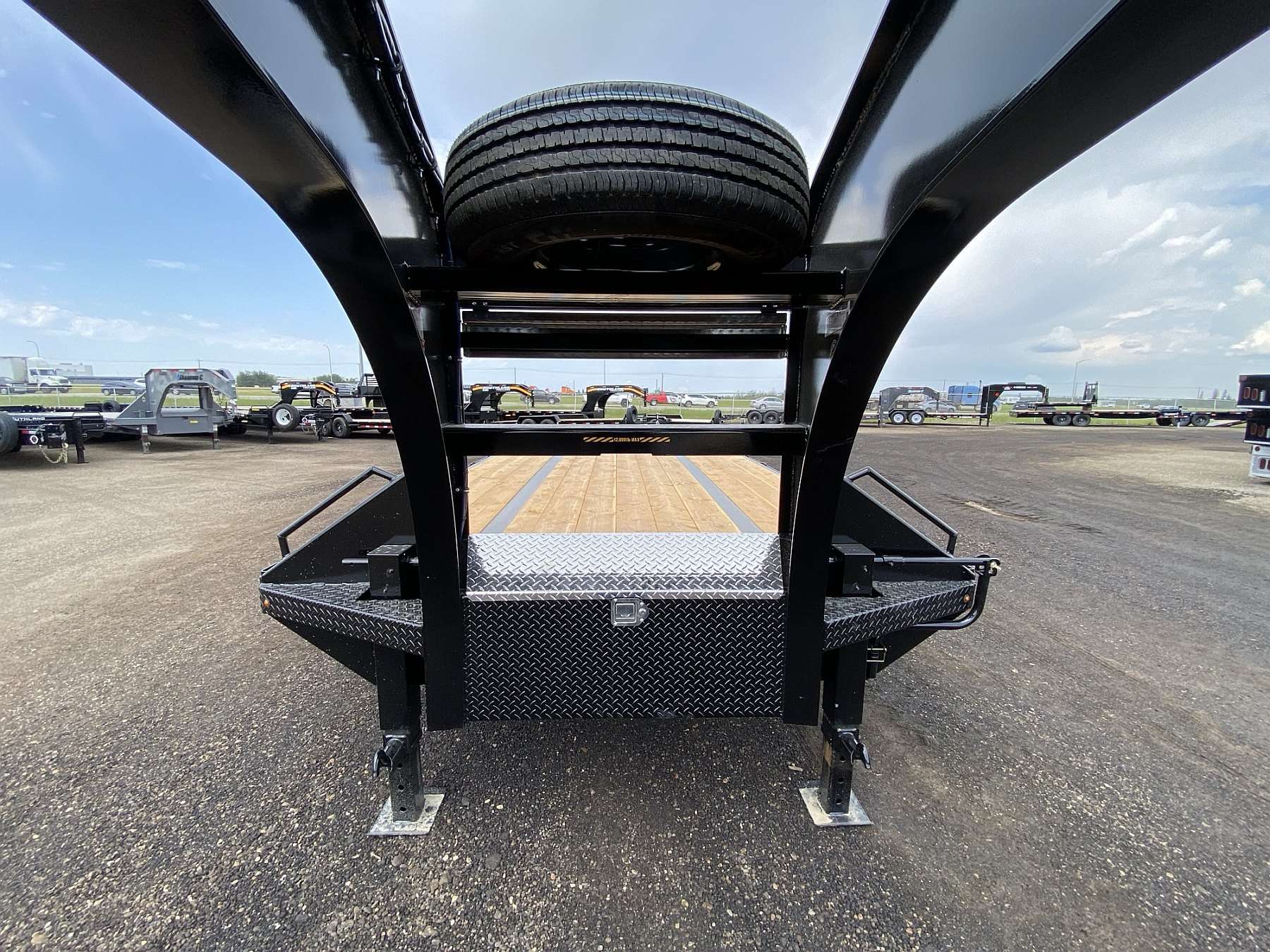 2026 Southland 24'+6' Gooseneck Trailer w/ 12K Axles