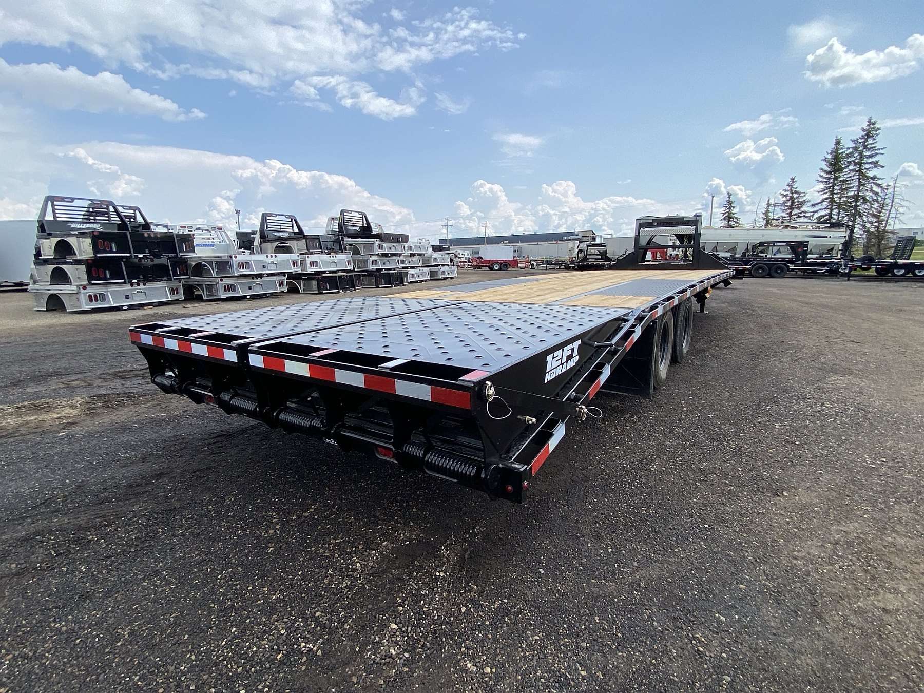 2026 Southland 24'+6' Gooseneck Trailer w/ 12K Axles